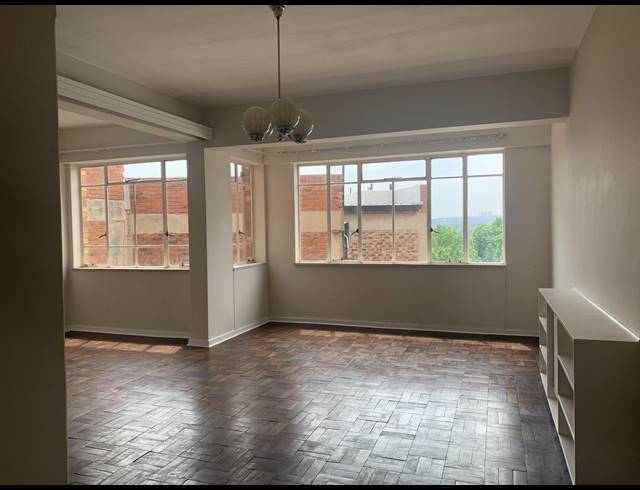 1 BEDROOM APARTMENT TO LET IN GREENSIDE